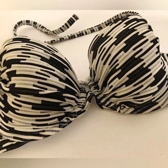 Victoria Secret Black and White Two Piece Bathing Suit - Picture 11 of 12